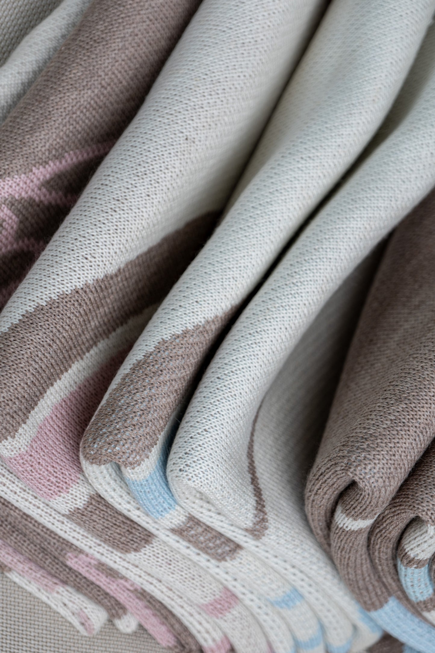 PERSONALIZUOTAS VAIVORYKŠTĖS PLEDAS MERGAITĖMS | RUDA SPALVA