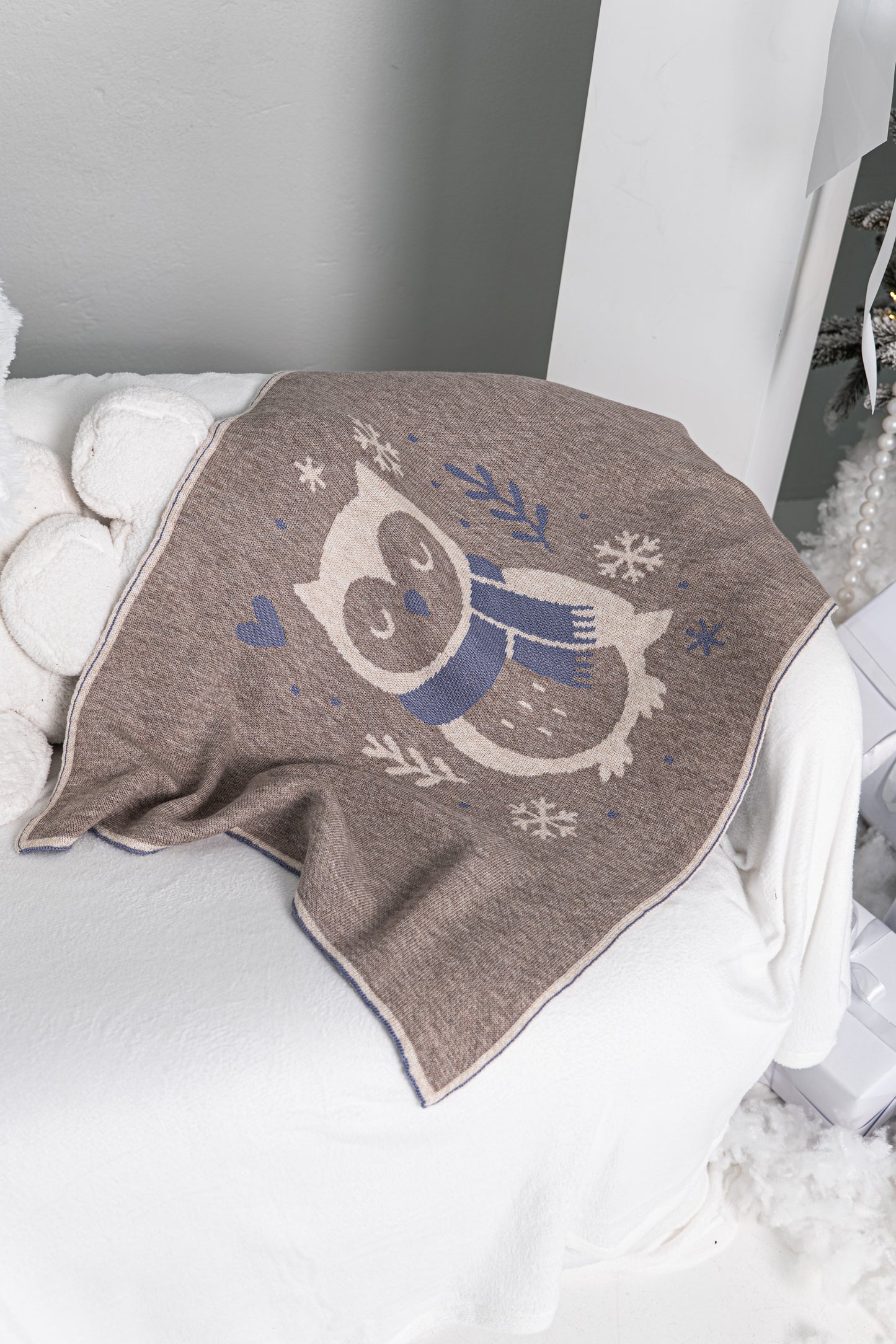 CHRISTMAS MERINO WOOL BLANKET | OWL
