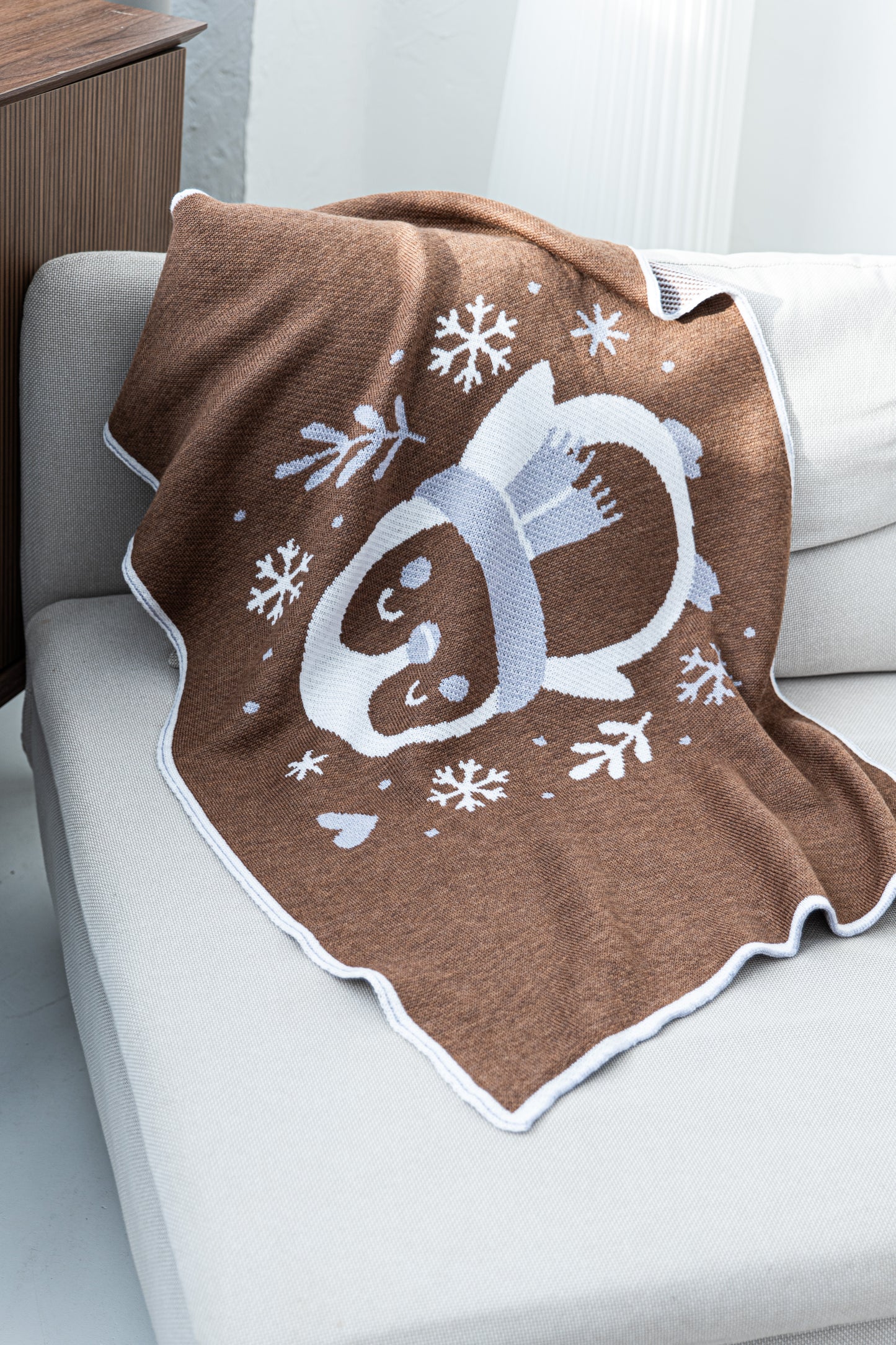 KALĖDINIS MERINO VILNOS PLEDUKAS | MĖLYNAS PINGVINAS